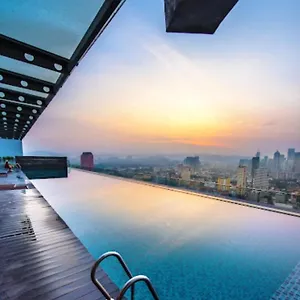 Regalia Skypool Klcc Ostello Kuala Lumpur